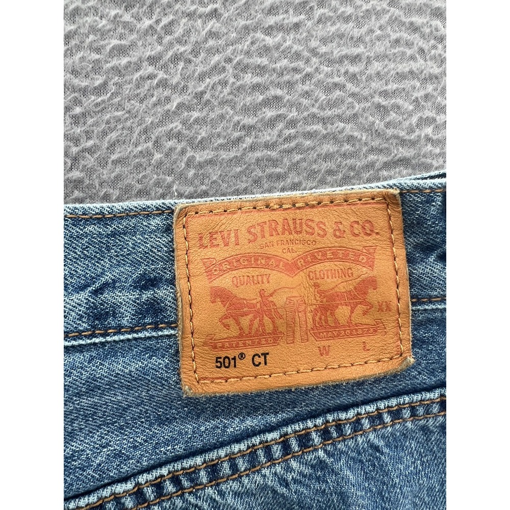 Levis 501 Original Fit Jeans Womens 32x32 Blue Distressed Button Fly Denim Pants - Picture 9 of 13
